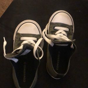 Cutest toddler Converse shoes!